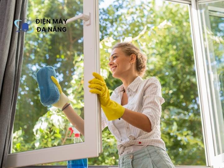 Lau sạch sẽ và toàn bộ nhà mới