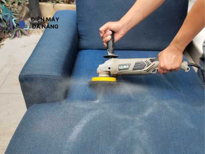 Dựa vào vị trí đặt và đặc điểm của môi trường xung quanh