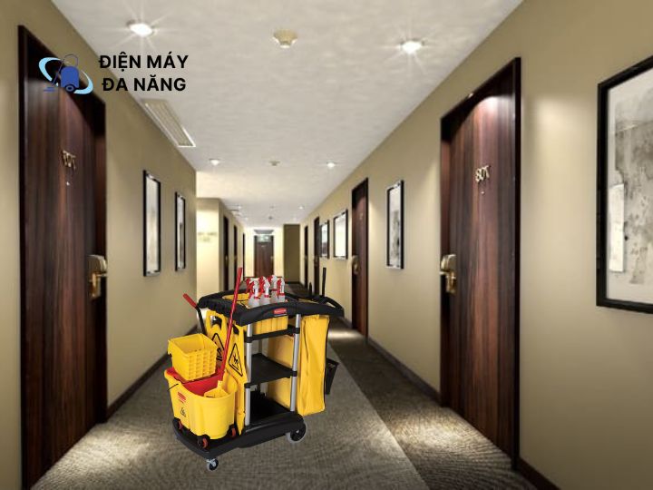 Xe đẩy vệ sinh