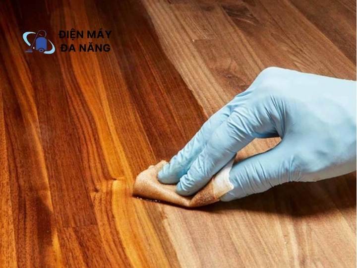 Một số lưu ý khi tẩy sơn pu trên gỗ