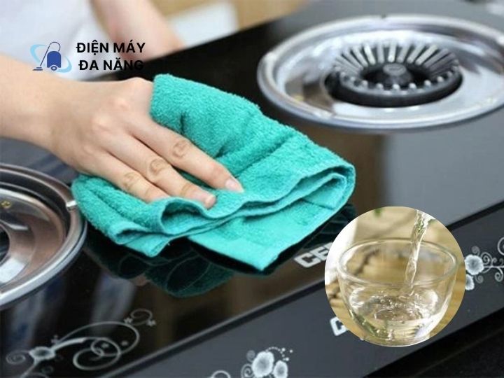 Vệ sinh bếp bằng giấm