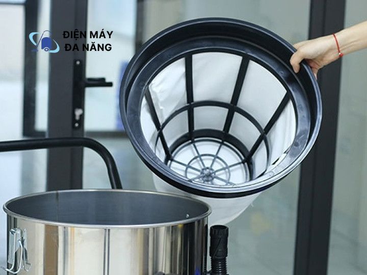 Vệ sinh lõi lọc và túi lọc bụi