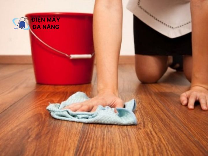 Lưu ý khi vệ sinh sàn gỗ công nghiệp