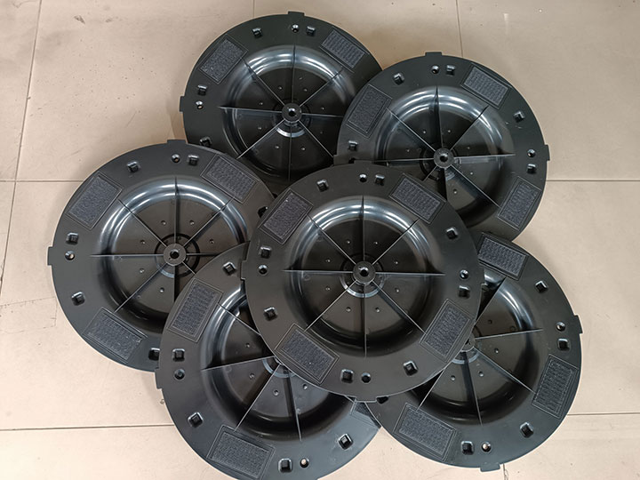 Đế nhựa máy xoa tường