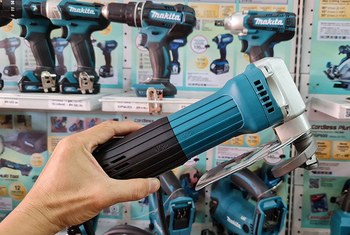 Máy cắt kim loại Makita