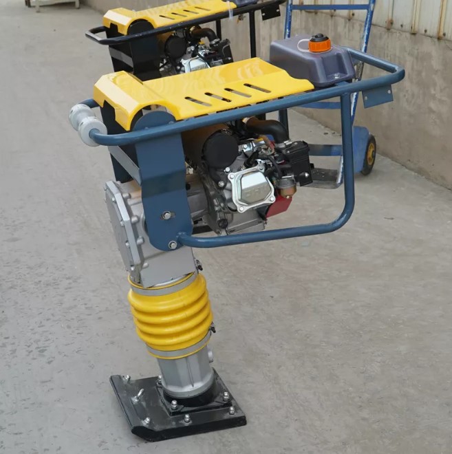 dn-may-dam-coc-hcr110-1 Máy đầm cóc HCR110