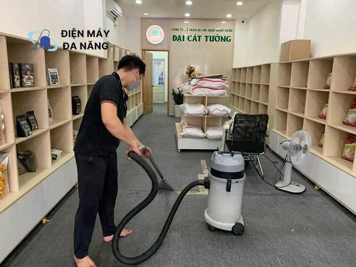 Sử dựng máy hút bụi để bền lâu