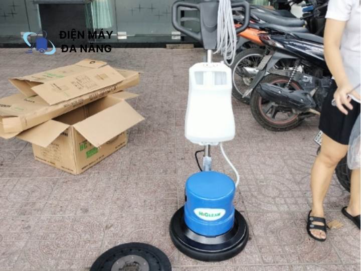 Nên chọn máy chà sàn Camry khi nào