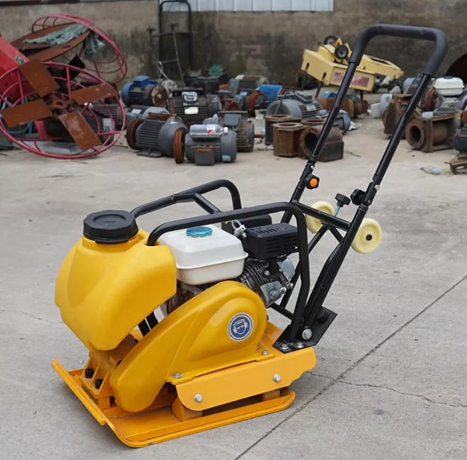 Máy đầm bàn bê tông loại tốt
