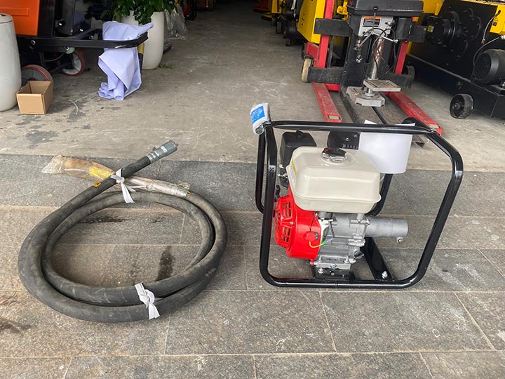 Máy đầm dùi tại Quảng Bình