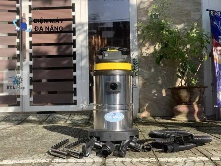 Máy hút bụi chuyên dụng cho xưởng gỗ