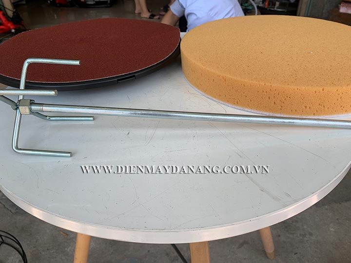 Phụ kiện đi kèm của máy xoa trộn vữa hồ đa năng