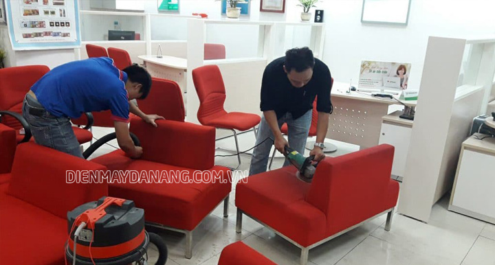 sai lầm khi giặt ghế sofa