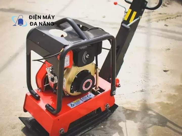 Máy đầm bàn HZR160 Những lưu ý quan trọng khi sử dụng máy