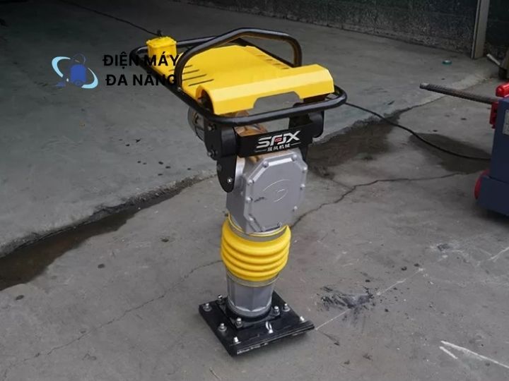 Đặc điểm nổi bật của máy đầm cóc chạy điện HCD110