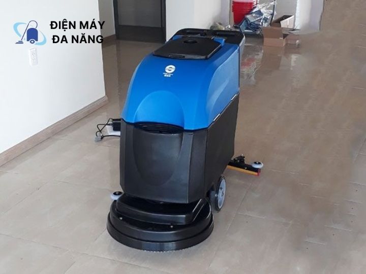 Ứng dụng phổ biến trong vệ sinh công nghiệp của máy chà sàn liên hợp SC50C