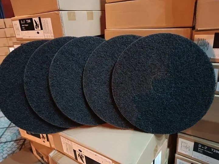 Miếng pad chả sàn đen