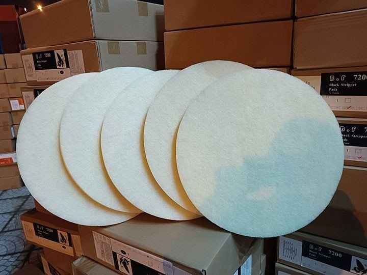Miếng pad chả sàn trắng