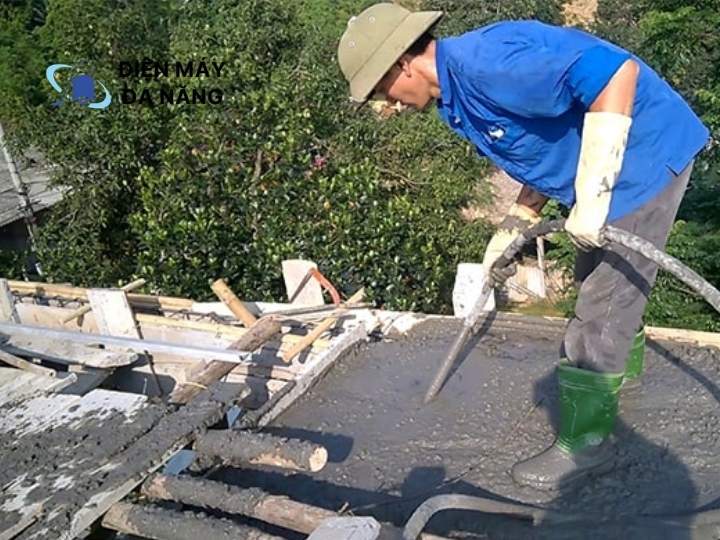 Máy đầm tại Điện Máy Đa Năng