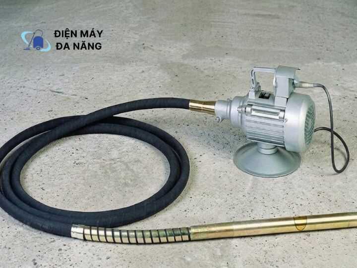 Đầm dùi bê tông