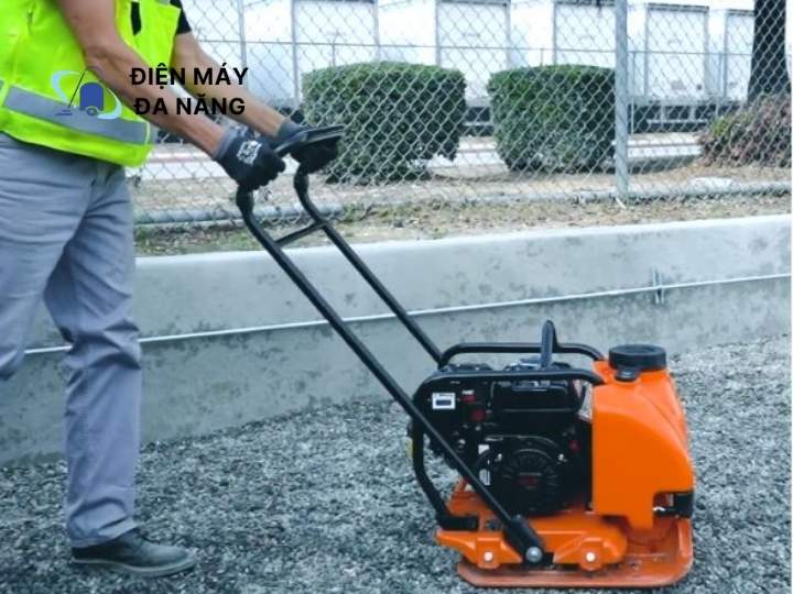Kinh nghiệm lựa chọn máy đầm đúng chuẩn