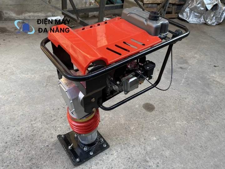 Máy đầm cóc đa năng