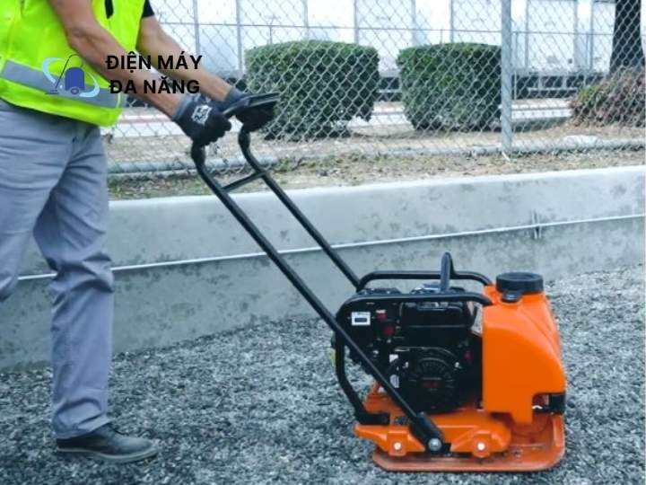 Địa chỉ cung cấp các loại máy đầm Thái Bình uy tín giá tốt