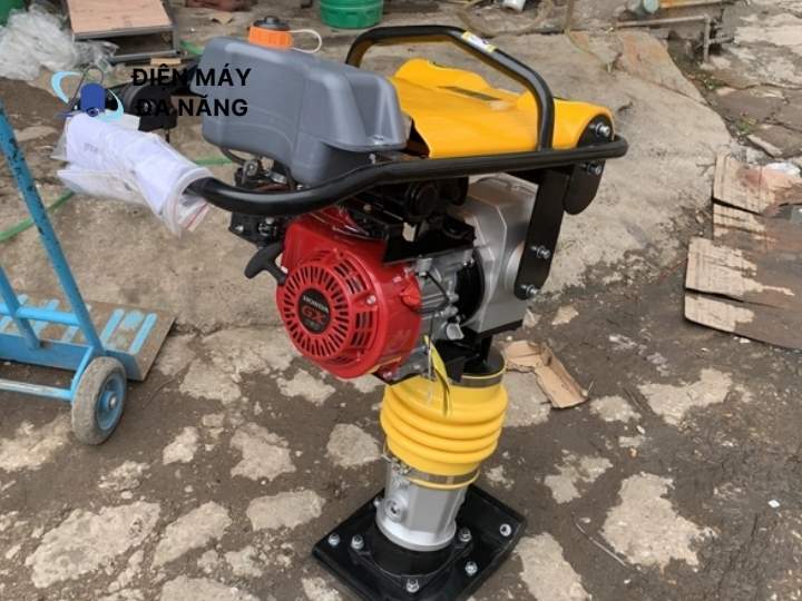 Kinh nghiệm lựa chọn được dòng máy đầm cóc đa năng