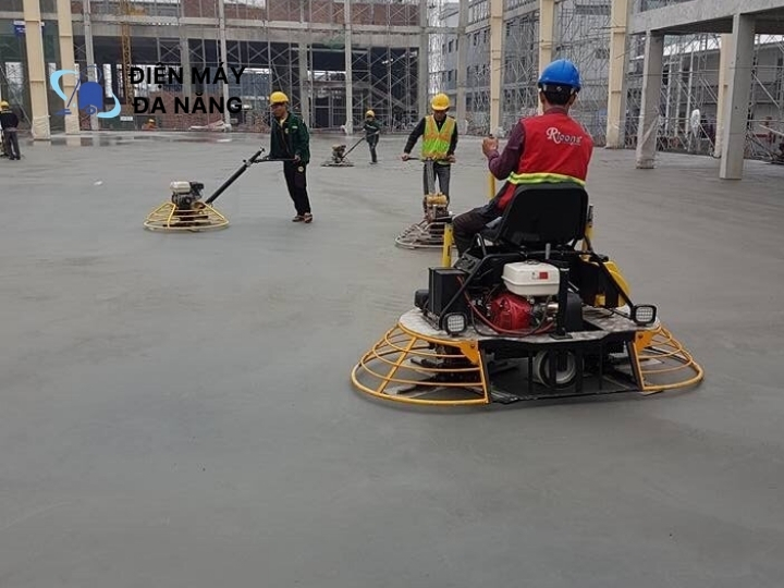 Máy xoa nền bê tông đôi