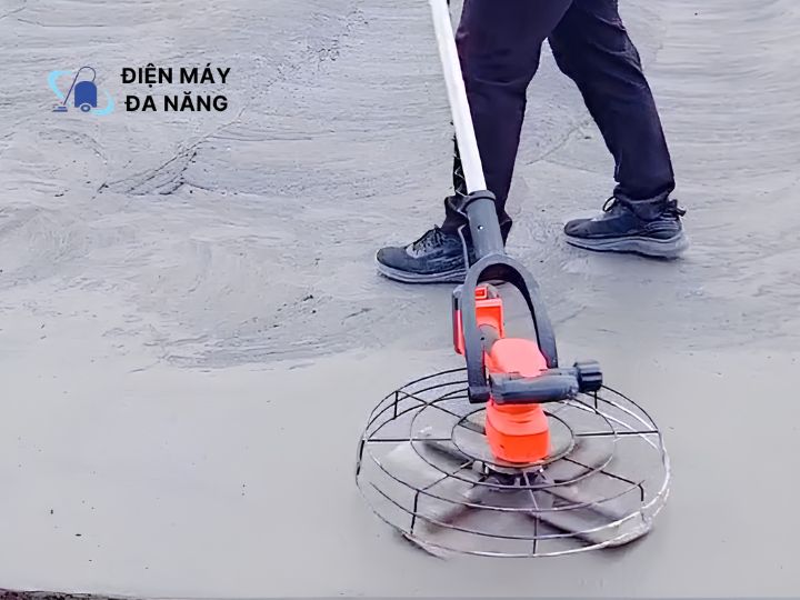 Máy xoa mini cầm tay thuận tiện