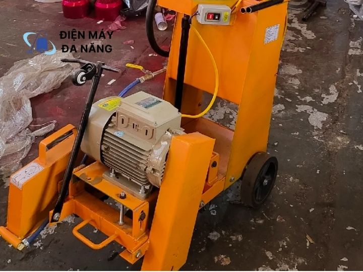 Các dòng máy cắt bê tông cầm tay phổ biến hiện nay