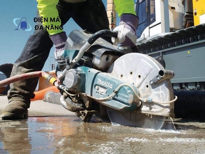 Ưu điểm nổi bật khi mua máy cắt bê tông cũ