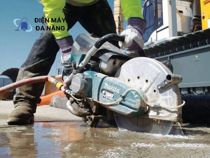Điện Máy Đa Năng địa chỉ cung cấp máy cắt bê tông uy tín