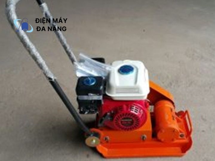 Kinh nghiệm chọn máy đầm bàn phù hợp cho công trình