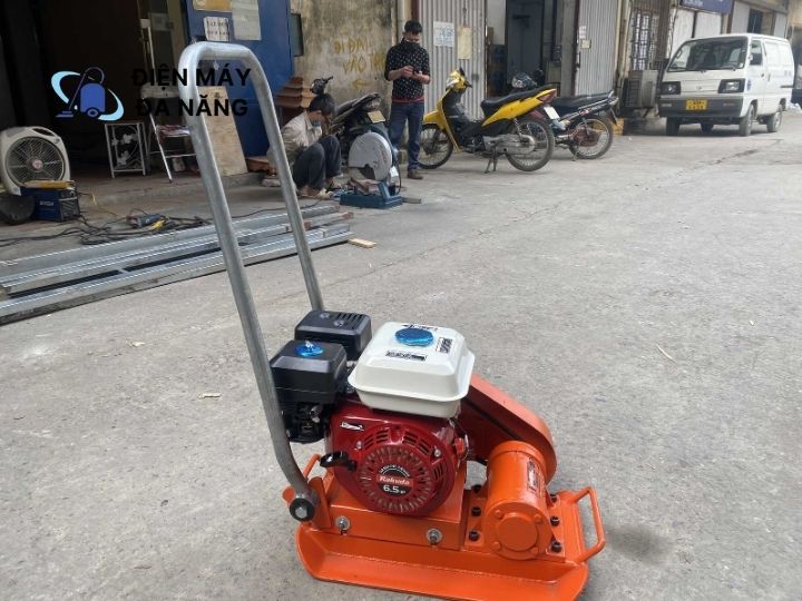 Máy đầm bàn PC60
